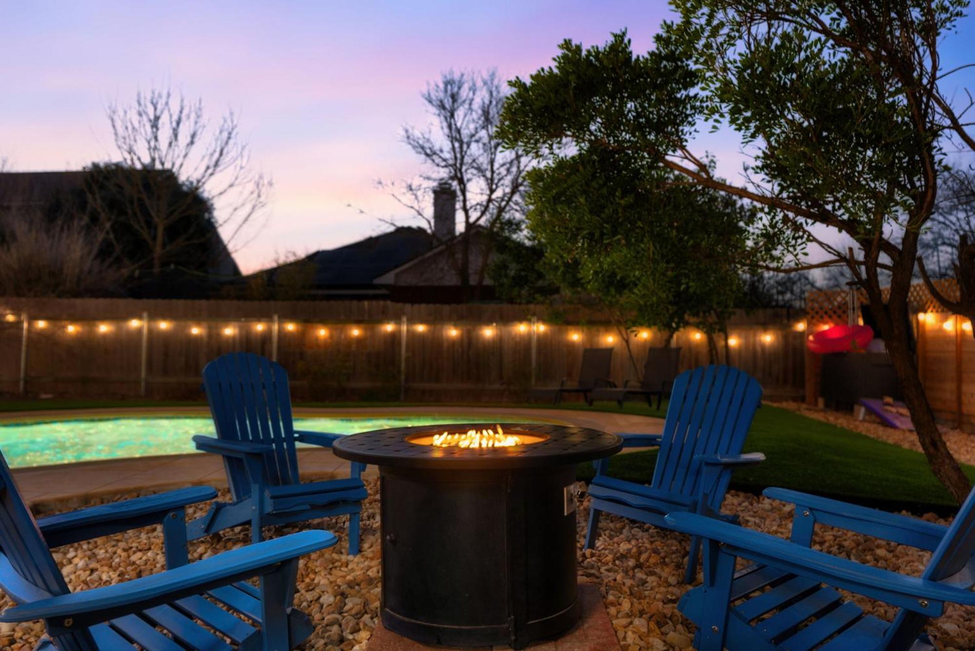 Pool Hottub Firepit Bbq Billiard Ps4 Golf Pflugerville Bagian luar foto